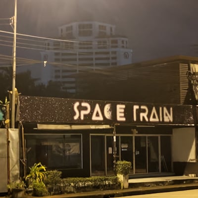 Space train shop