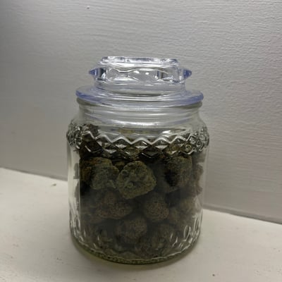 Golden BUDS Weed Shop product image