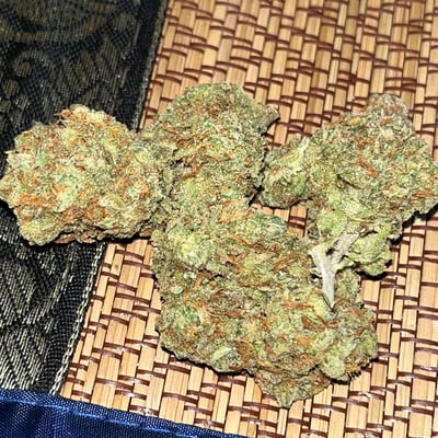 The Plug Weed product image