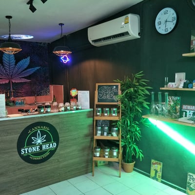 Stone Head Surin (Cannabis Connection) product image