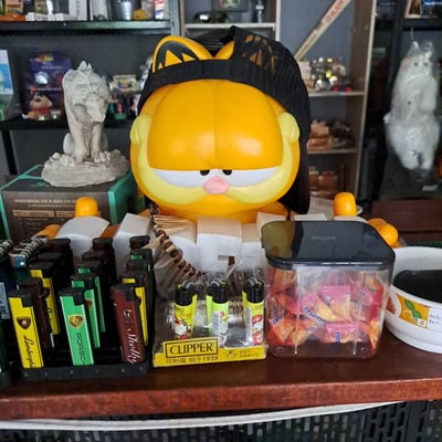 To the Moon Koh Chang Weed smoke shop product image