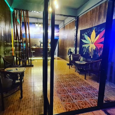 Weed delivery Siam Amsterdam - cannabis shop with rooftop bar (Pattaya, Wongamat)