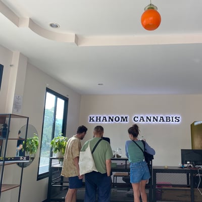 KHANOM CANNABIS