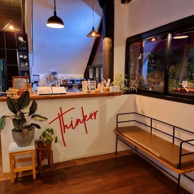 Thinker Cannabis Cafe'