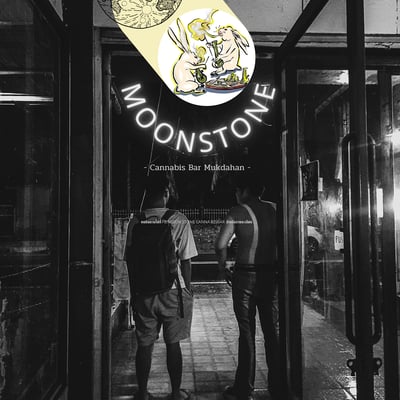 MOON STONE CANNABIS BAR product image