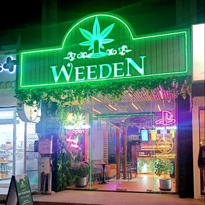WeedeN Chaweng Beach Hotel product image