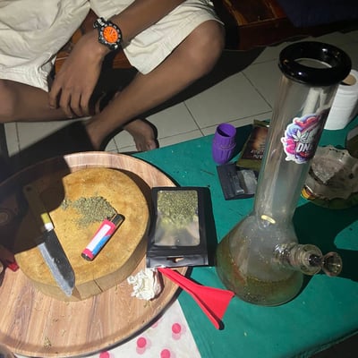 ร้านกัญชา one hit cannabis shop product image