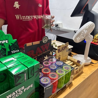 PAPA WEED cannabis and marijuana product image