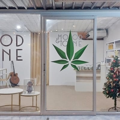 ร้านกัญชา mood&tone dispensary cannabis shop 大麻店 大麻ショップ × Sativa product image