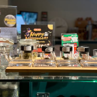24 Premium Cannabis product image