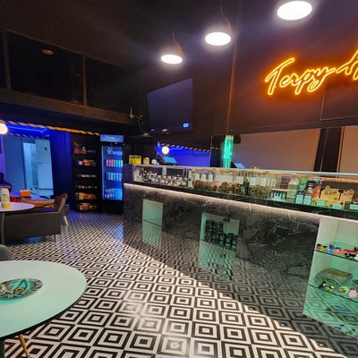 Terpy Highs Cafe & Lounge product image