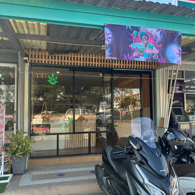 Kwan Jai Bi Trim Lamphun ( ขวัญใจ ใบทริม ลำพูน) Weed Shop Dispensary 大麻商店 cửa hàng cần sa ဆေးခြောက်ဆိုင် product image