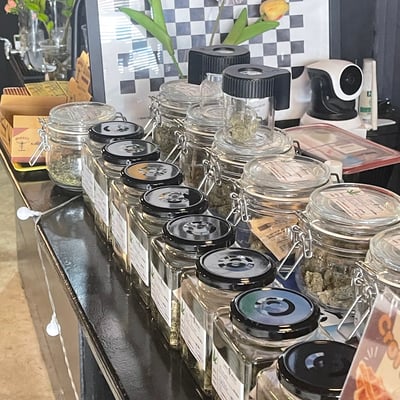 Justweed กัญชาอุบล (Cannabis shop)