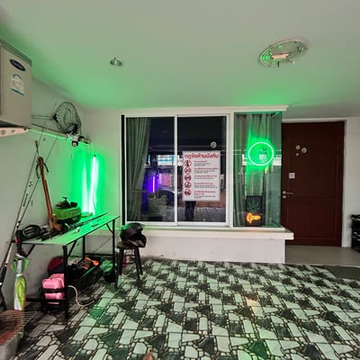 Krush n Nugs Farm (ร้านขายกัญชา) product image