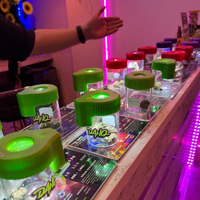 DANQ Cannabis Dispensary 大麻店 Chinatown product image