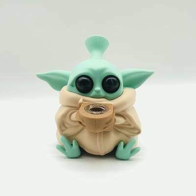 Baby Yoda bong