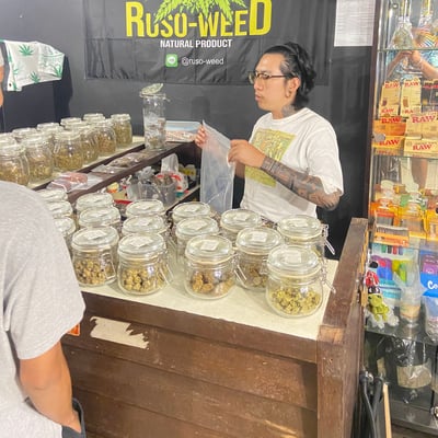 Ruso Cannabis Store product image