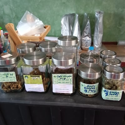 บ้องเขียวคาเฟ่ซื้อขายกัญชาถูกกฎหมาย product image