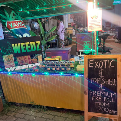 Weedz Cannabis Shop