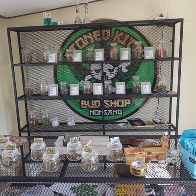 STONED KITTY BUD SHOP & CAFE