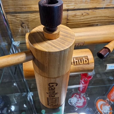 Various Pipes, Bongs & Accessories 