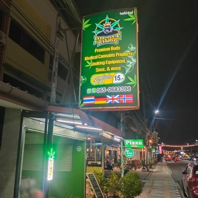 Jungle Kings Cannabis Bar Weed and Snus product image