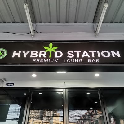 Hybrid Station